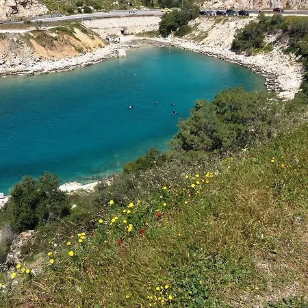 Sounio Emanuella Beach Holiday home *